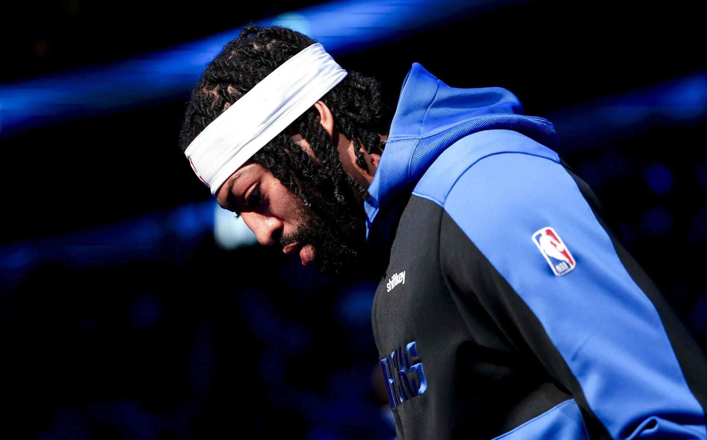 爱游戏官网-浓眉哥重返赛场，重要助攻首场状态出色，巴黎圣日耳曼观众沸腾！的简单介绍