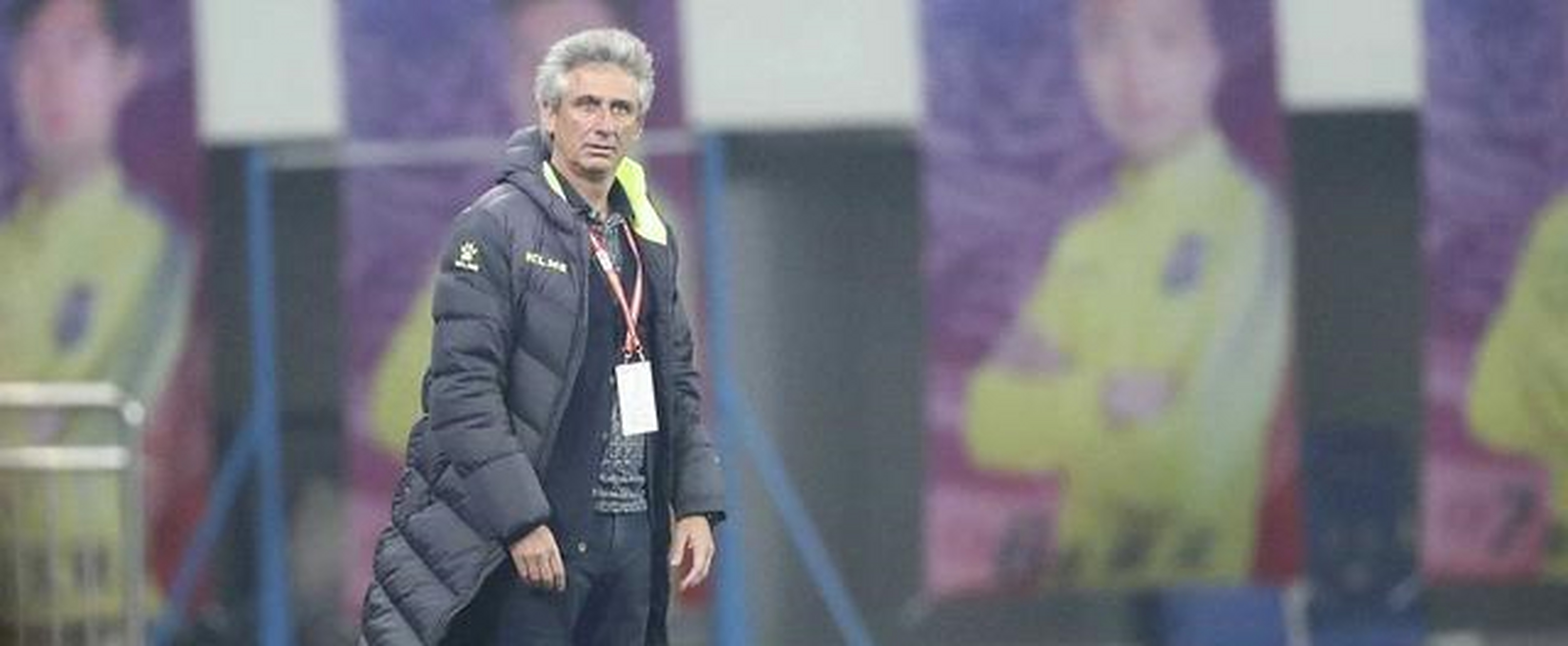 爱游戏体育-足球淘汰赛焦点战：蓬莱雄狮队强势反弹东城雷豹队，客场强势带走胜利。冲刺阶段不容有失的简单介绍